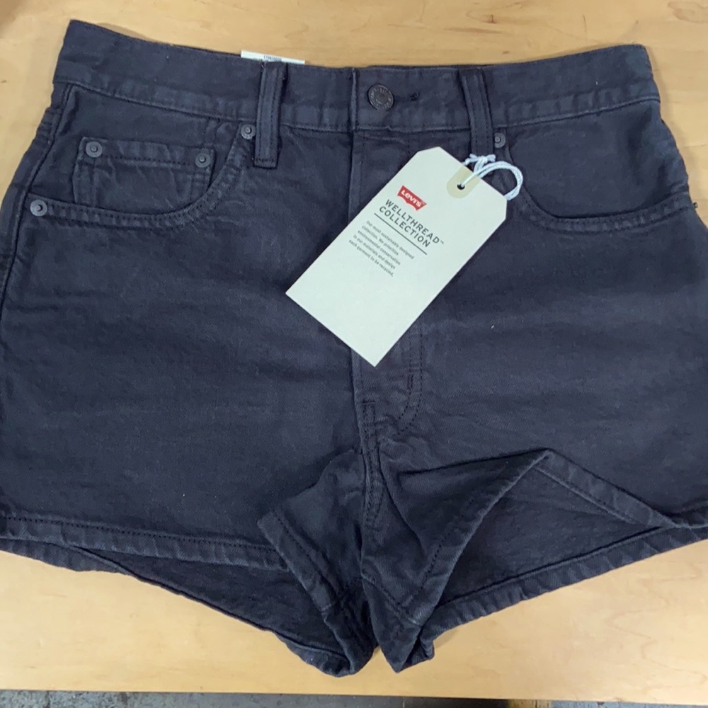 Levi’s Women’s Ribcage Super High Rise Slim Shorts Size 28 Black Wellthread